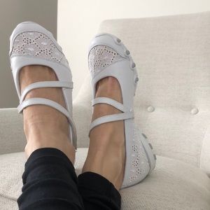 active skechers shoes womens